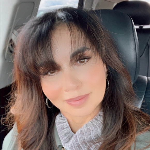 Meet your Posher, Posh - Picture 2 of 2